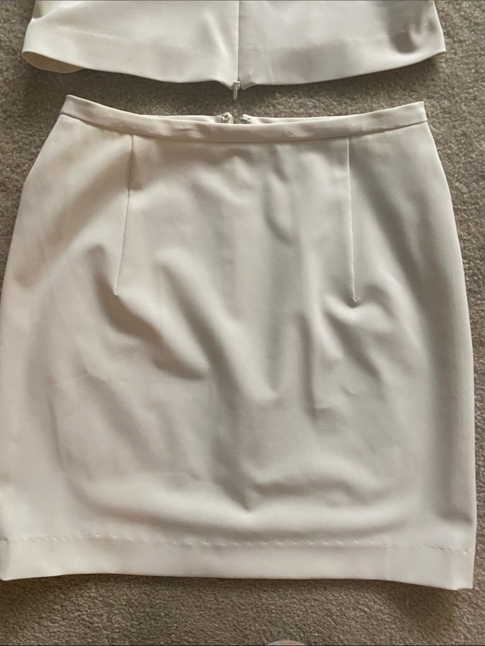 Vintage cream size 4 Cache skirt and top set - Picture 2 of 7